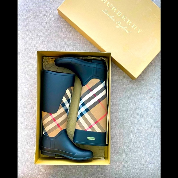 Burberry Shoes - BURBERRY Rainboots